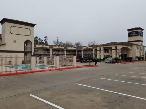 Homebridge Inn And Suites