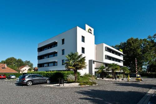 B&B HOTEL Pau Zénith