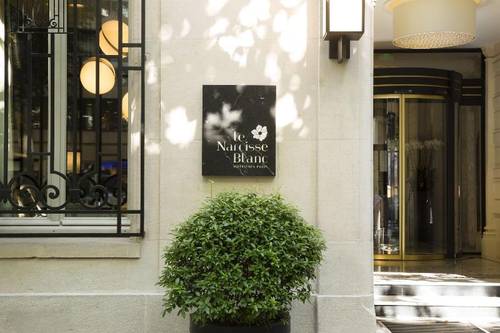 Hotel Le Narcisse Blanc & Spa
