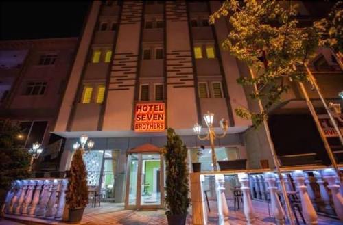 Hotel Seven Brothers