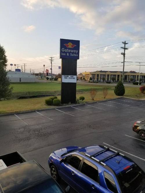 Gateway Inn And Suites