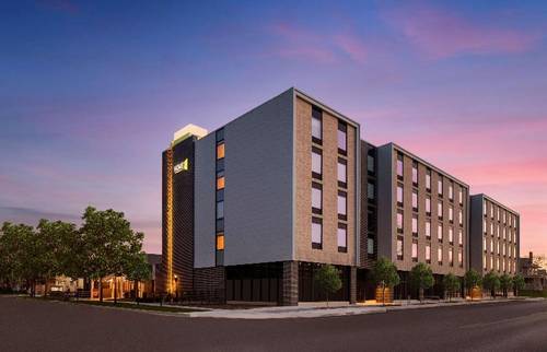 Home2 Suites Des Moines at Drake University