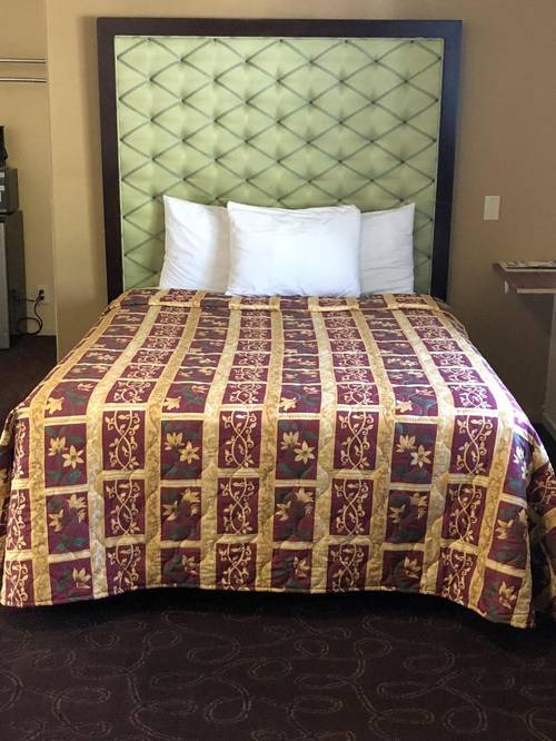 Lamplighter Motel