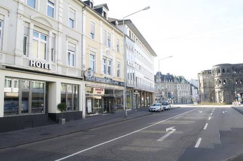 Hotel Porta Nigra
