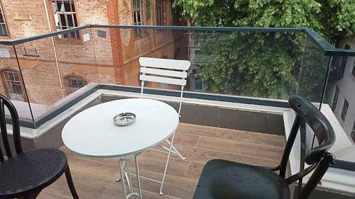 Loren Hotel Suites