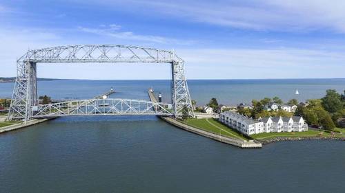 South Pier Inn