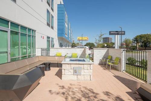 Springhill Suites By Marriott Dallas Central Expre