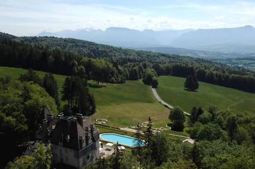 Relais & Châteaux Château des Avenieres