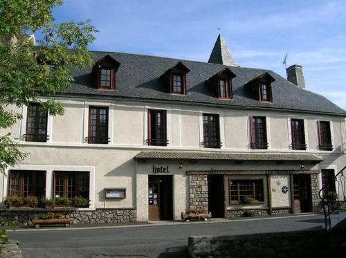 Hotel Restaurant Du Plomb Du Cantal