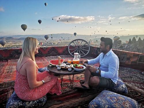 Hermes Cave Hotel