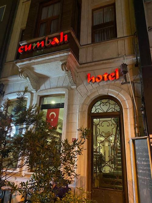 Cumbali Luxury Boutique Hotel
