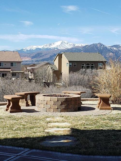 Chateau du Pikes Peak, a Tuscany Retreat