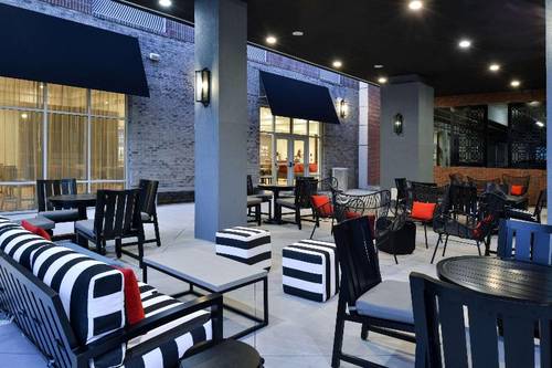 Hampton Inn & Suites Greensboro Downtown, NC