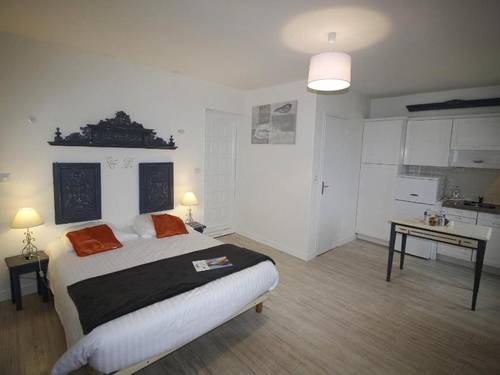Logis Hôtel Au Clos Paillé