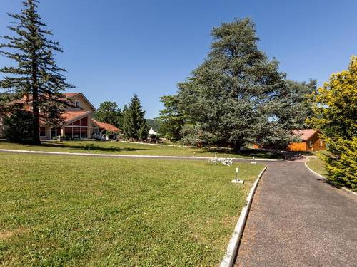 Logis Hotel les Cedres Bleus