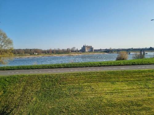 Logis Hotel Sully le Chateau