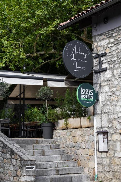 Logis Auberge du Vieux Lanas