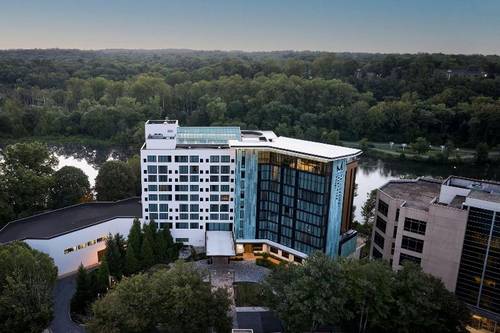 Merriweather Lakehouse, Autograph Collection