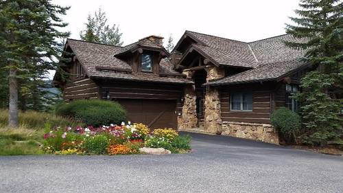 Snowberry by Elevation Accommodations