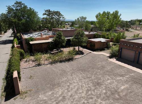 Loba Luna Bed and Breakfast, LLC