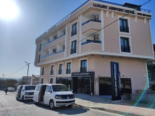 Luxury Airport Hotel