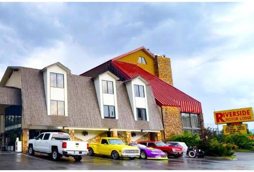 Tennessee Mountain Lodge Riverside by OYO