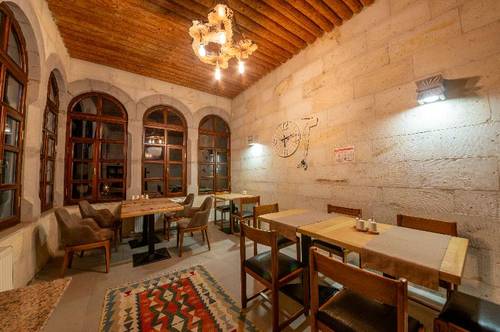 Kapalos Cave Suites