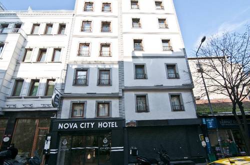 Nova City Hotel