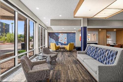 Holiday Inn Express And Suites Phoenix West Tolles