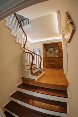 Mor Salkım Konağı