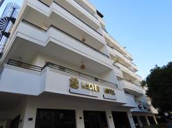 Kadeer Hotel
