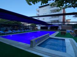 Kadeer Hotel