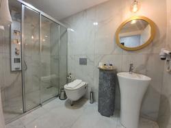 Karikatur Bi Hotel