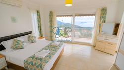 Villa Dialog