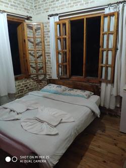 Otel Wood House