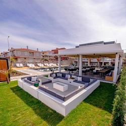Leone Cunda Edition Otel (+12)