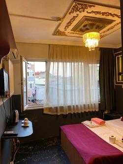Petek Hotel