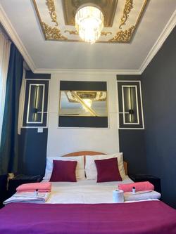 Petek Hotel