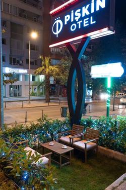 Pişkin Otel