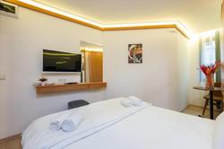 Seven Rooms Old City