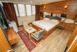 216 Hill Suite