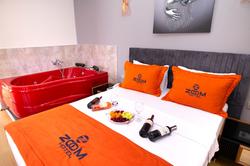 Zoom Hotel