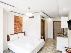 The Red Tent Suite 88