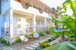 Alaçatı Londia Hotel