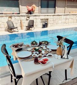 Ivy House Loca Alaçatı