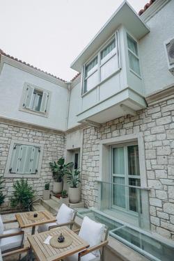 Kotraba Alacati Butik Hotel