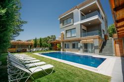 Laradi Hotel