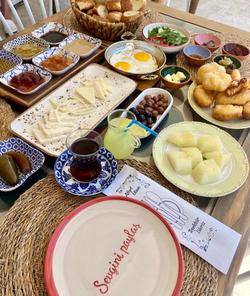 Serez Alaçatı by La Mira