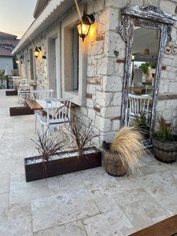 Serez Alaçatı by La Mira