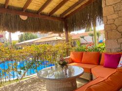 TasQuartas Otel Alaçati